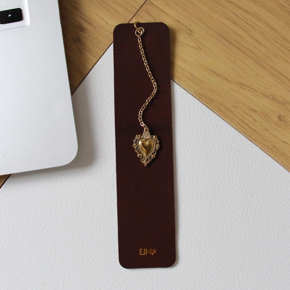 Marque-pages en cuir