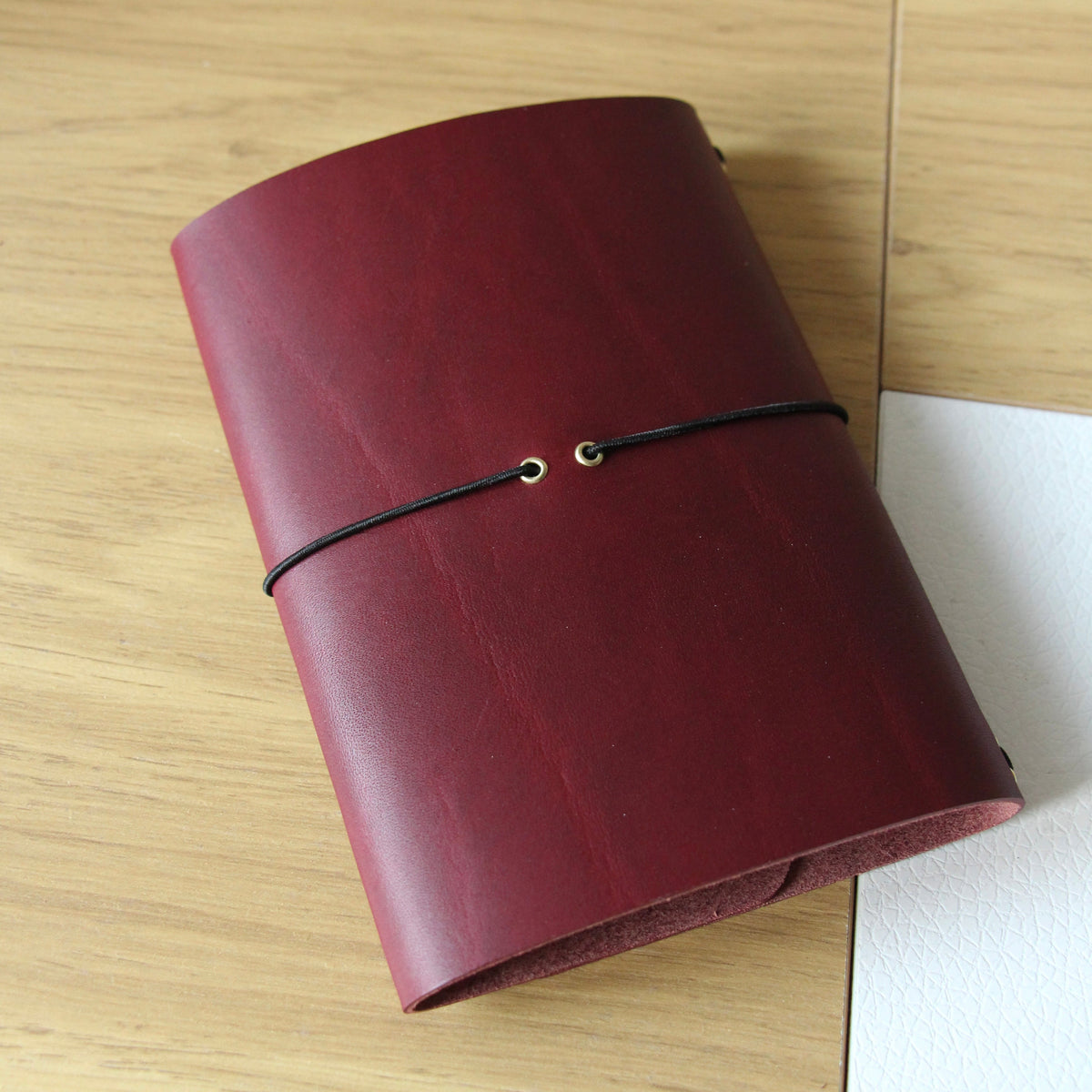 [Imparfait] A6 bordeaux (10 x 14 cm)
